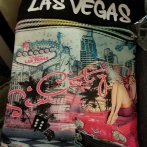 Las Vegas pouch type purse